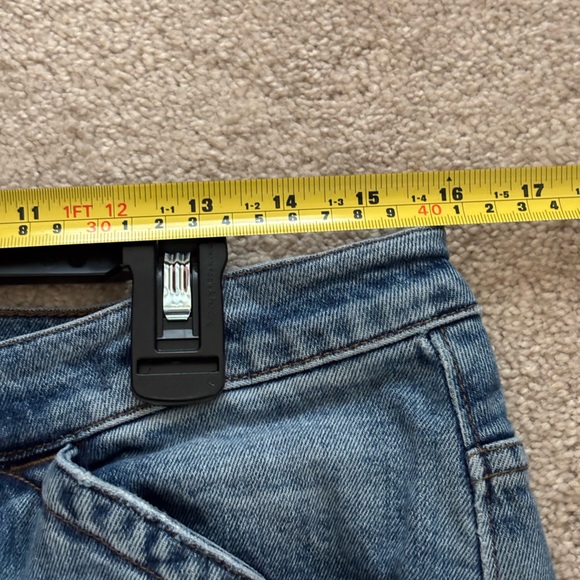 Madewell Wide Leg Cropped Jeans in Medium Wash - Picture 7 of 8